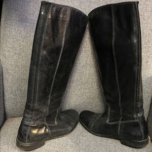 Kenneth Cole Black Leather Riding Boots with elastic gussets for wider calves 8M